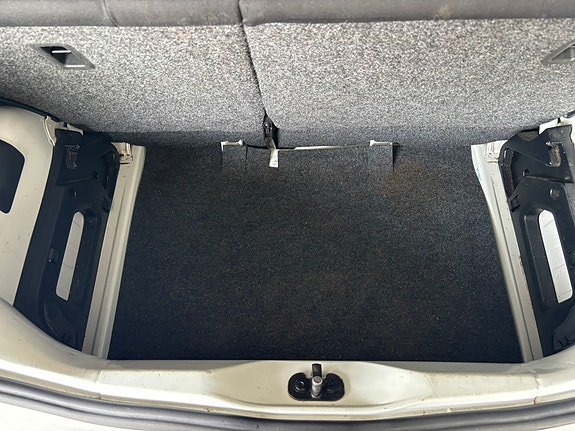 Volkswagen UP! 7 of 20
