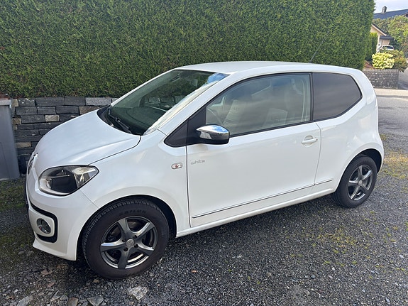 Volkswagen UP! 4 of 20