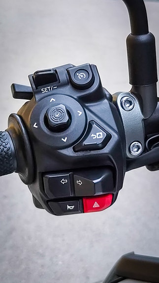Yamaha MT-09 SP GODT VEDLIKEHOLDT+PÅKOSTET 17 of 30