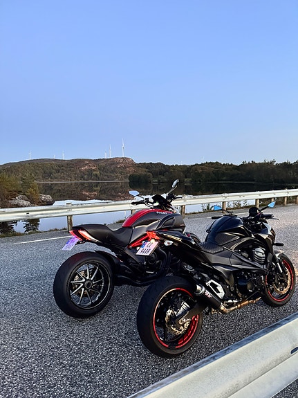 Kawasaki Z 800 Fulleffekt!! 7 of 9