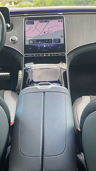 Mercedes-Benz EQE350 19 of 26