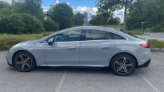 Mercedes-Benz EQE350 5 of 26