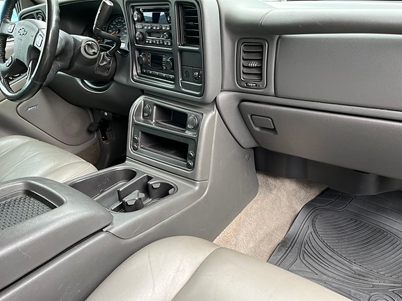 Chevrolet Tahoe 15 of 30