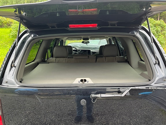 Chevrolet Tahoe 2 of 30