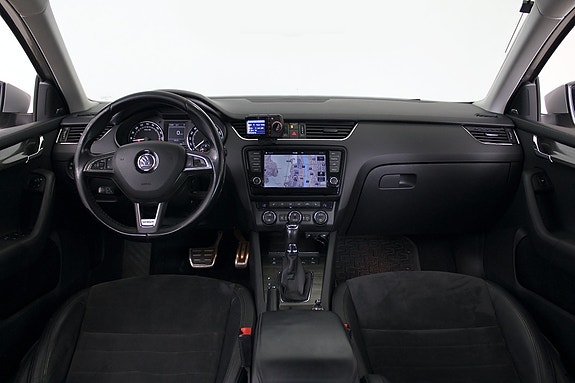 Skoda Octavia Scout 17 of 30