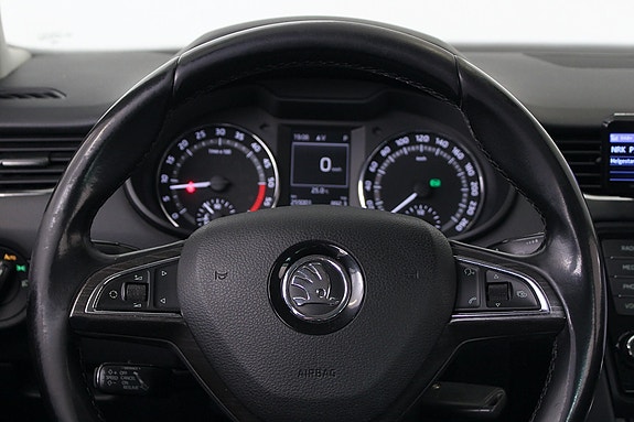 Skoda Octavia Scout 18 of 30