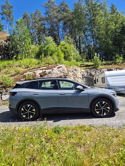 Volkswagen ID.4 3 of 13
