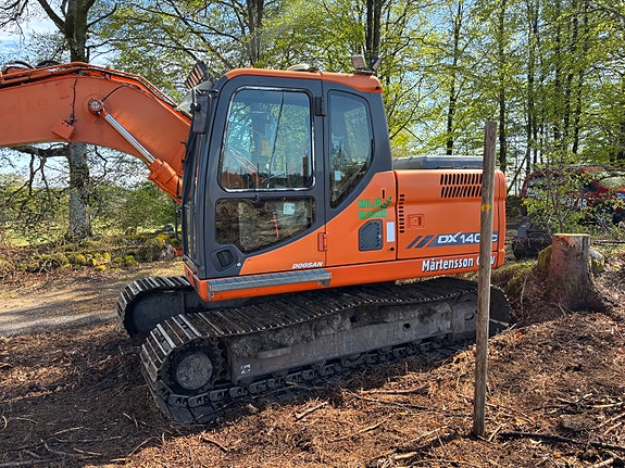 Doosan DX 140 4 of 6