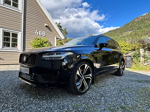 Volvo XC90 5 of 23