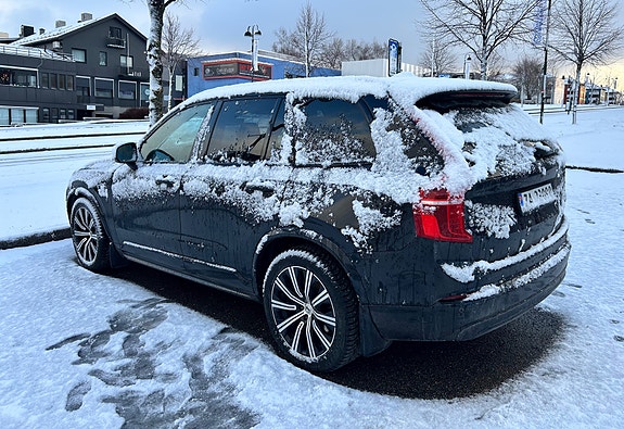 Volvo XC90 23 of 23
