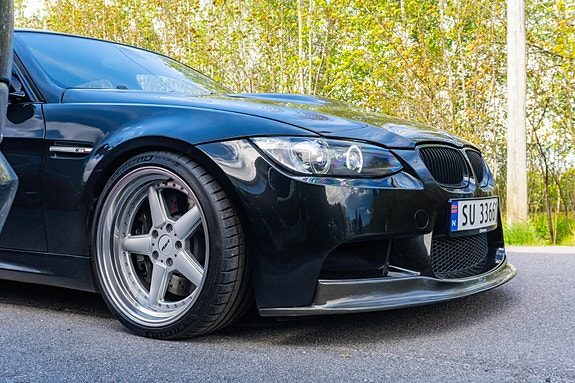 BMW M3 2 of 19