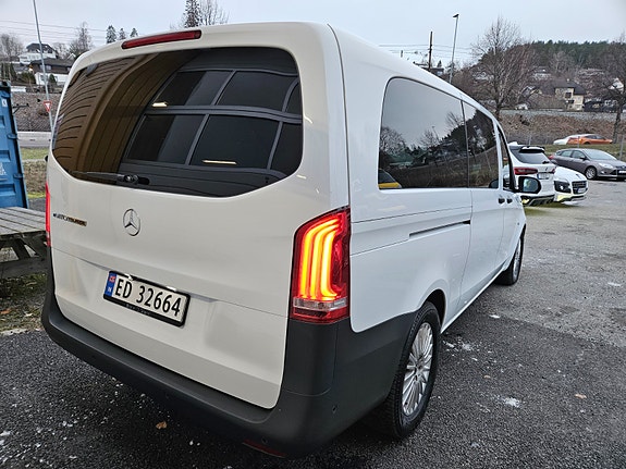 Mercedes-Benz eVito Tourer 9 of 30