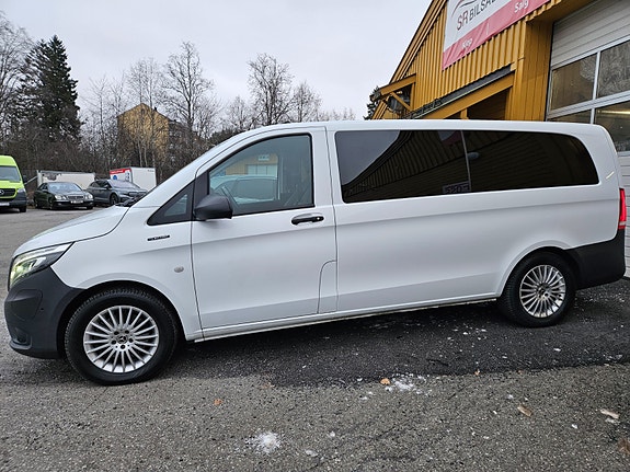 Mercedes-Benz eVito Tourer 13 of 30
