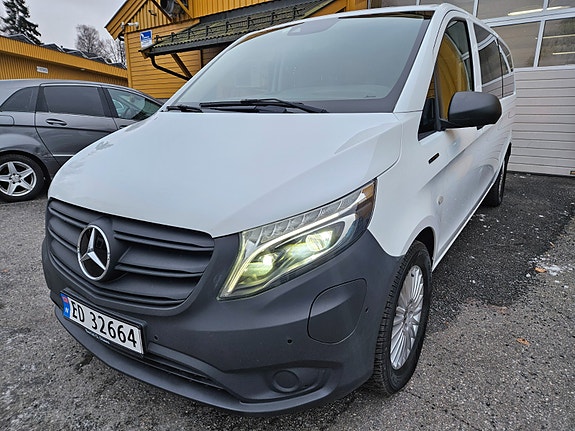 Mercedes-Benz eVito Tourer 15 of 30