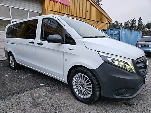 Mercedes-Benz eVito Tourer 2 of 30