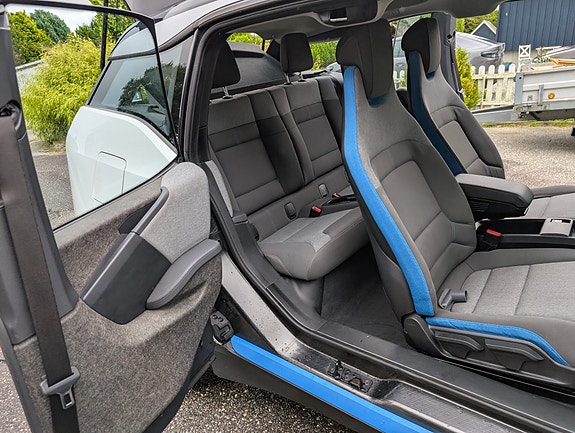 BMW i3 8 of 20