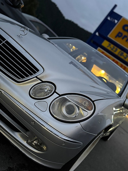 Mercedes-Benz E220 d 3 of 22