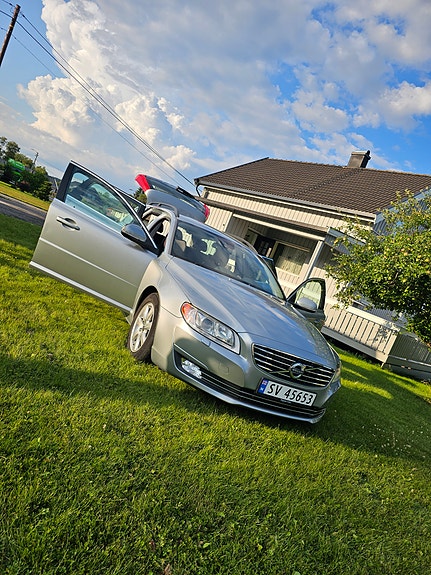 Volvo V70 13 of 15