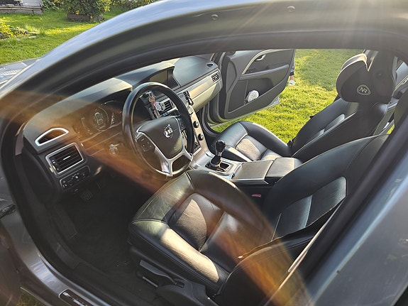 Volvo V70 9 of 15