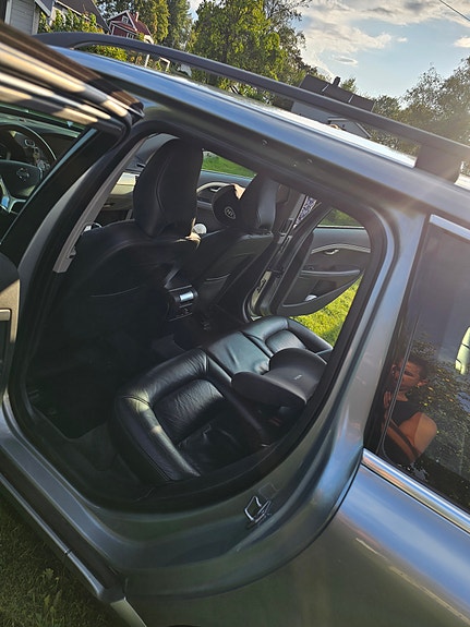 Volvo V70 11 of 15
