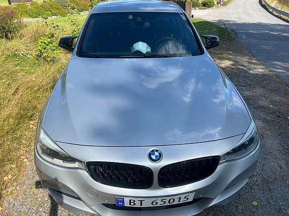 BMW 320d 20 of 23
