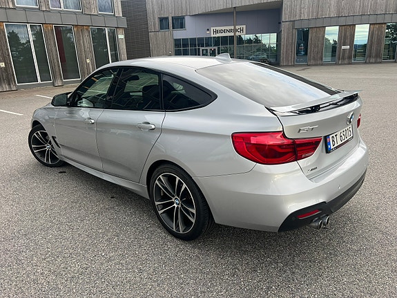 BMW 320d 6 of 23