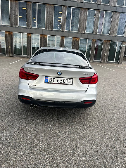 BMW 320d 15 of 23