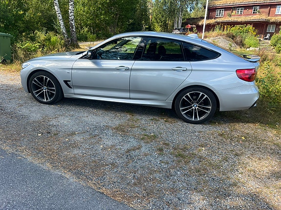 BMW 320d 22 of 23
