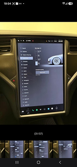 Tesla Model S 29 of 30