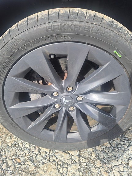 Tesla Model S 14 of 30