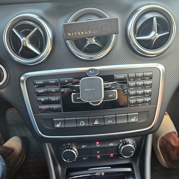 Mercedes-Benz A180 26 of 30