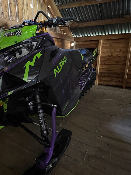 Arctic-cat M8000 alpha 5 of 13