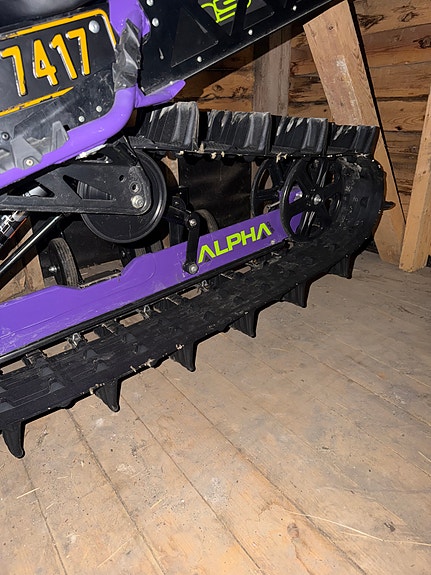 Arctic-cat M8000 alpha 9 of 13