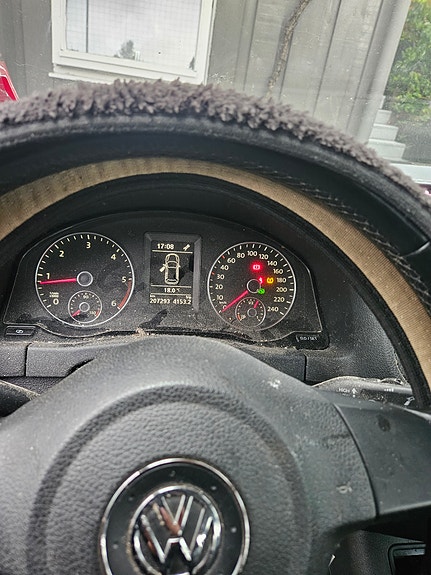 Volkswagen Golf Plus 11 of 16