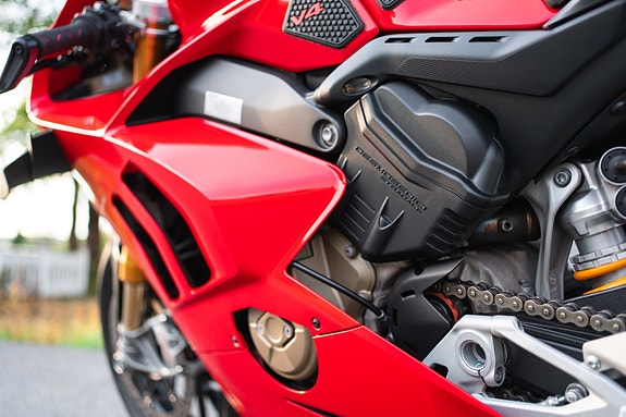 Ducati Panigale V4s 11 of 25