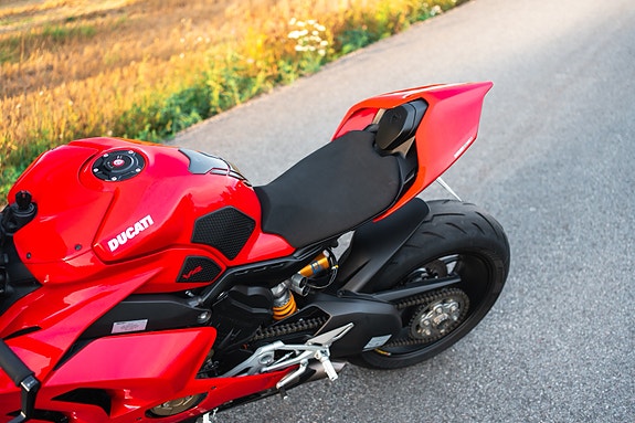 Ducati Panigale V4s 23 of 25