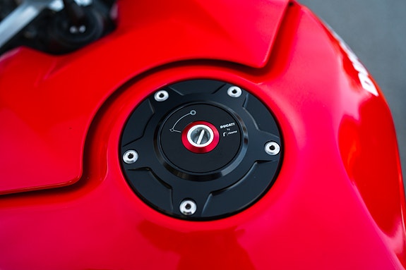 Ducati Panigale V4s 15 of 25