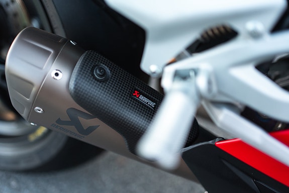 Ducati Panigale V4s 8 of 25