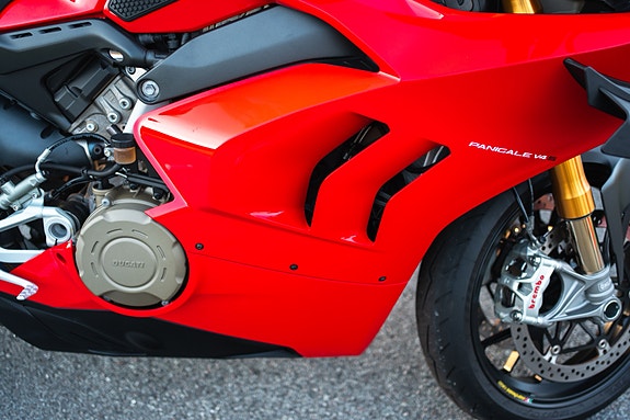Ducati Panigale V4s 13 of 25