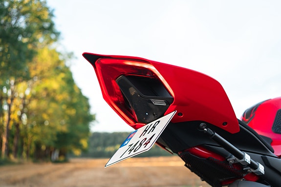 Ducati Panigale V4s 5 of 25