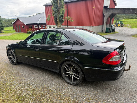Mercedes-Benz E220 d 6 of 24