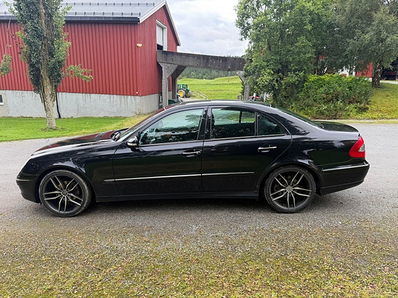 Mercedes-Benz E220 d 7 of 24