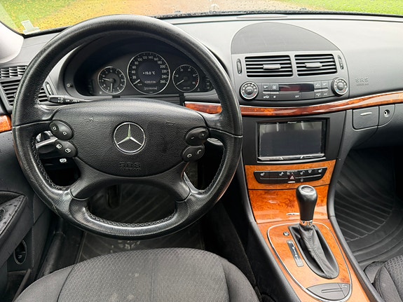 Mercedes-Benz E220 d 18 of 24