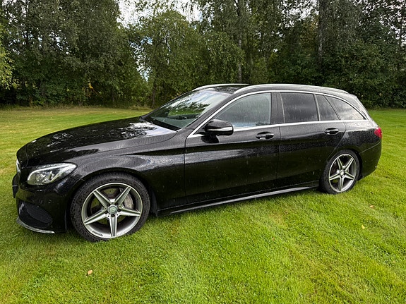 Mercedes-Benz C250 d 2 of 30