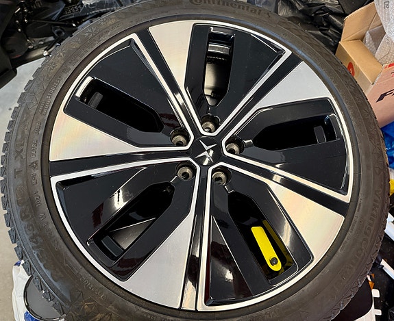 Polestar 2 11 of 14