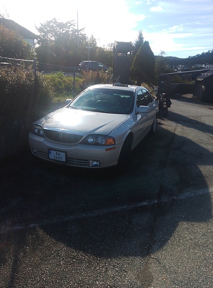 Lincoln LS 4 of 4