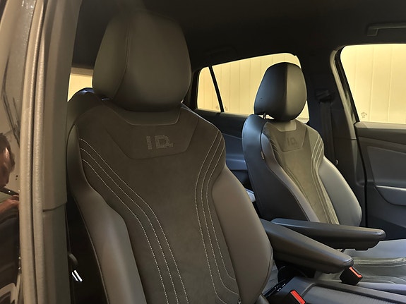 Volkswagen ID.4 17 of 30