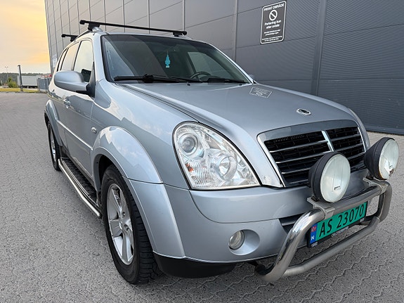 SsangYong Rexton 3 of 26