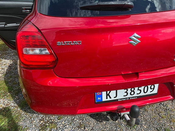 Suzuki Swift 2 of 26