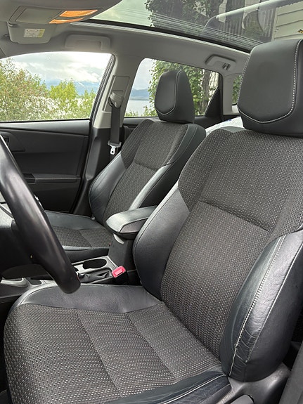 Toyota Auris 8 of 23